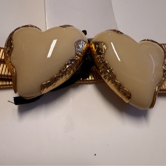 Zara Gold and Cream Heart Belt 32” - Picture 4 of 6
